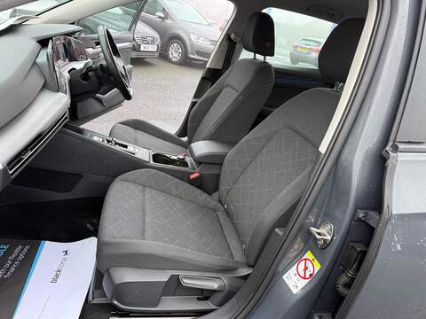 Volkswagen Golf 1.5 eTSI MHEV Life DSG Euro 6 (s/s) 5dr - U79838