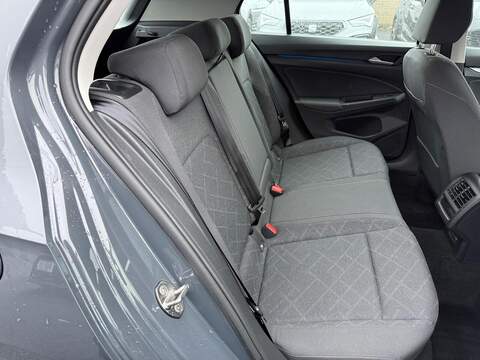 Volkswagen Golf 1.5 eTSI MHEV Life DSG Euro 6 (s/s) 5dr - U79838