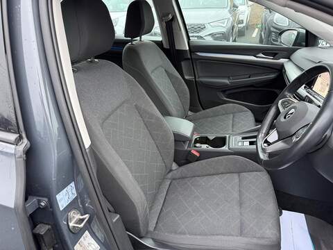 Volkswagen Golf 1.5 eTSI MHEV Life DSG Euro 6 (s/s) 5dr - U79838