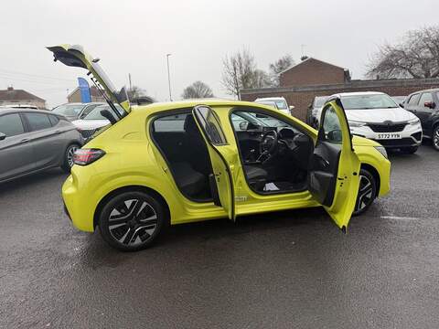 Peugeot 208 1.2 PureTech Allure Euro 6 (s/s) 5dr - U79839