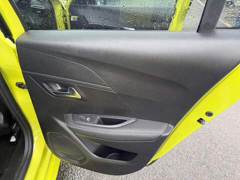 Peugeot 208 1.2 PureTech Allure Euro 6 (s/s) 5dr - U79839