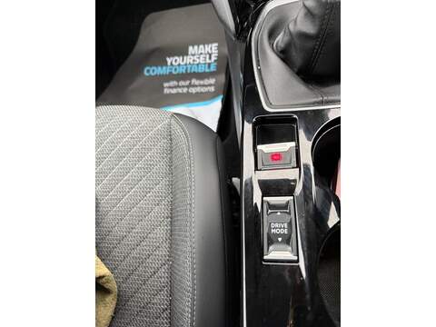 Peugeot 208 1.2 PureTech Allure Euro 6 (s/s) 5dr - U79839