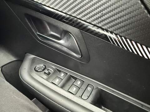 Peugeot 208 1.2 PureTech Allure Euro 6 (s/s) 5dr - U79839