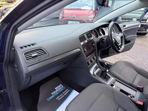 Volkswagen Golf 1.0 TSI Match Hatchback 5dr Petrol Manual Euro 6 (s/s) (115 ps) - U79840