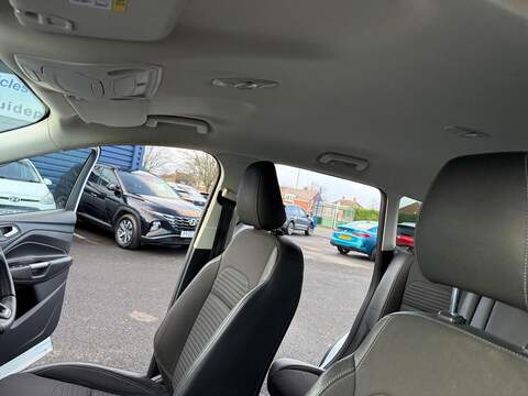 Ford Kuga TDCi EcoBlue Titanium Edition SUV 1.5 Manual Diesel - U79841