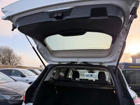 Ford Kuga TDCi EcoBlue Titanium Edition SUV 1.5 Manual Diesel - U79841