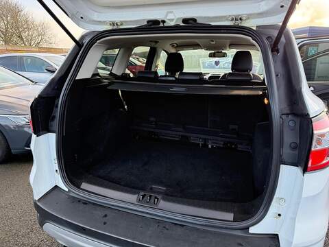 Ford Kuga TDCi EcoBlue Titanium Edition SUV 1.5 Manual Diesel - U79841