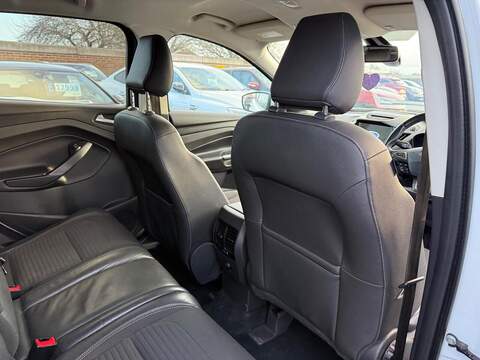 Ford Kuga TDCi EcoBlue Titanium Edition SUV 1.5 Manual Diesel - U79841