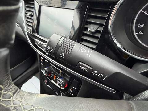 Vauxhall Mokka X CDTi ecoFLEX Active SUV 1.6 Manual Diesel - U79842