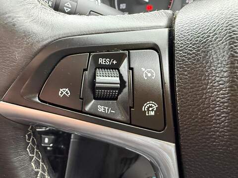 Vauxhall Mokka X CDTi ecoFLEX Active SUV 1.6 Manual Diesel - U79842