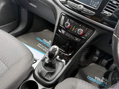Vauxhall Mokka X CDTi ecoFLEX Active SUV 1.6 Manual Diesel - U79842