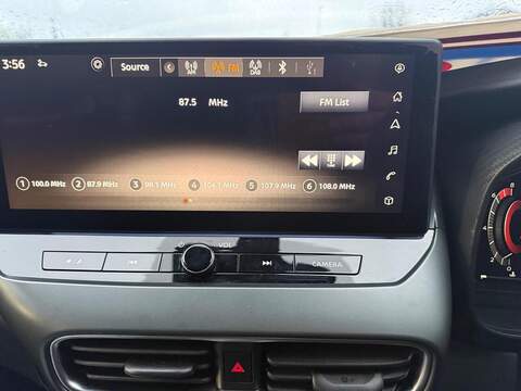 Nissan Juke 1.0 DIG-T N-Connecta DCT Auto Euro 6 (s/s) 5dr - U79846