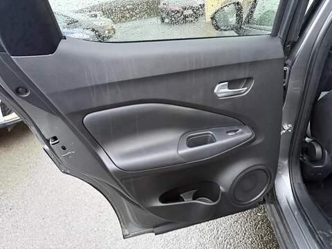 Nissan Juke 1.0 DIG-T N-Connecta DCT Auto Euro 6 (s/s) 5dr - U79846