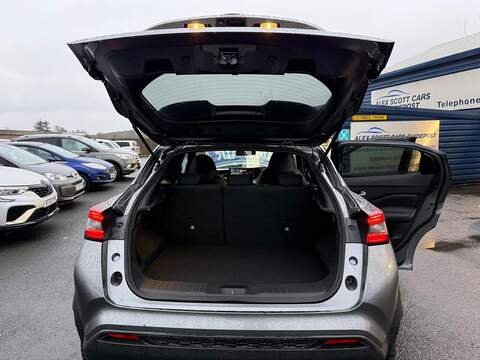 Nissan Juke 1.0 DIG-T N-Connecta DCT Auto Euro 6 (s/s) 5dr - U79846