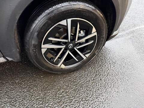 Nissan Juke 1.0 DIG-T N-Connecta DCT Auto Euro 6 (s/s) 5dr - U79846