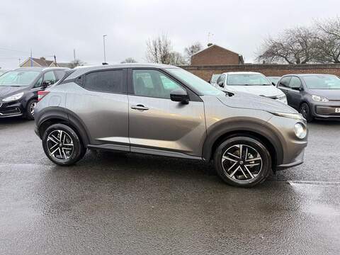 Nissan Juke 1.0 DIG-T N-Connecta DCT Auto Euro 6 (s/s) 5dr - U79846