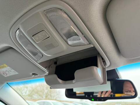 Kia Niro 1.6h GDi 2 SUV 5dr Petrol Hybrid DCT Euro 6 (s/s) (139 bhp) - U79850