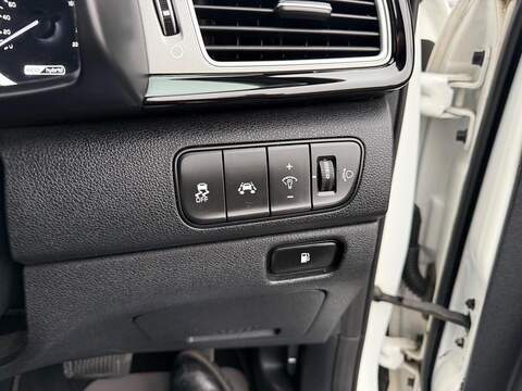 Kia Niro 1.6h GDi 2 SUV 5dr Petrol Hybrid DCT Euro 6 (s/s) (139 bhp) - U79850