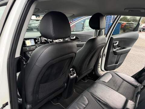 Kia Niro 1.6h GDi 2 SUV 5dr Petrol Hybrid DCT Euro 6 (s/s) (139 bhp) - U79850