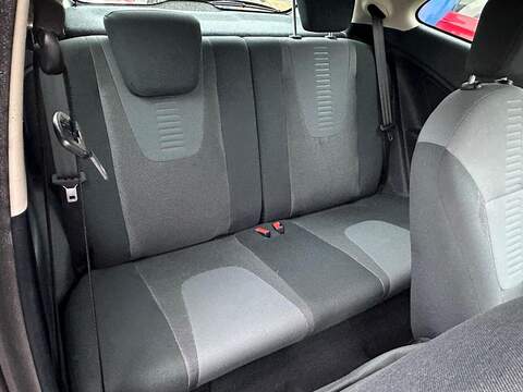 Ford Ka 1.2 Zetec Euro 5 (s/s) 3dr - U79852