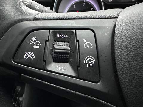 Vauxhall Astra 1.6 CDTi BlueInjection SRi Euro 6 (s/s) 5dr - U79854