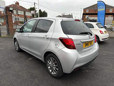 Toyota Yaris 1.33 Dual VVT-i Icon Euro 6 5dr - U79855