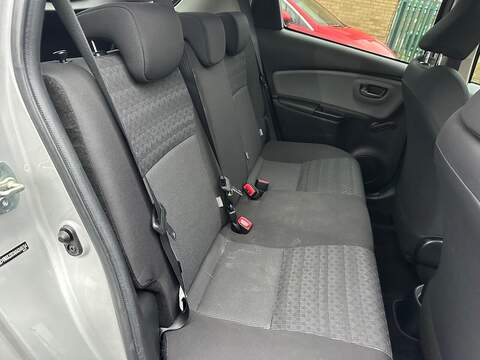 Toyota Yaris 1.33 Dual VVT-i Icon Euro 6 5dr - U79855