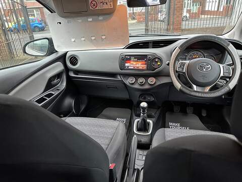 Toyota Yaris 1.33 Dual VVT-i Icon Euro 6 5dr - U79855