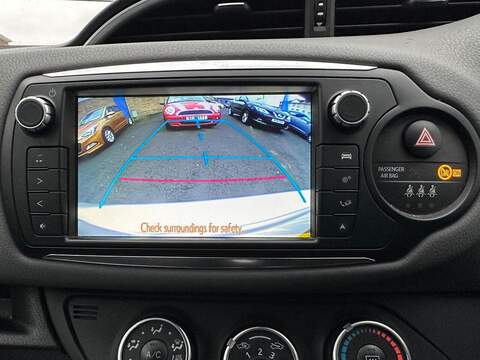 Toyota Yaris 1.33 Dual VVT-i Icon Euro 6 5dr - U79855