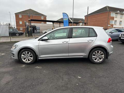Volkswagen Golf 1.6 TDI BlueMotion Tech SE Euro 5 (s/s) 5dr - U79856