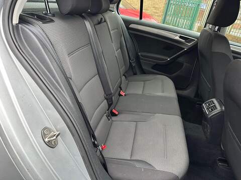 Volkswagen Golf 1.6 TDI BlueMotion Tech SE Euro 5 (s/s) 5dr - U79856