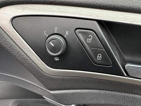 Volkswagen Golf 1.6 TDI BlueMotion Tech SE Euro 5 (s/s) 5dr - U79856