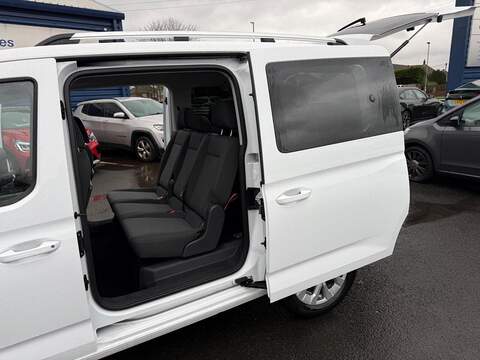 Ford Grand Tourneo Connect 2.0 EcoBlue Titanium DCT Euro 6 (s/s) 5dr - U79869