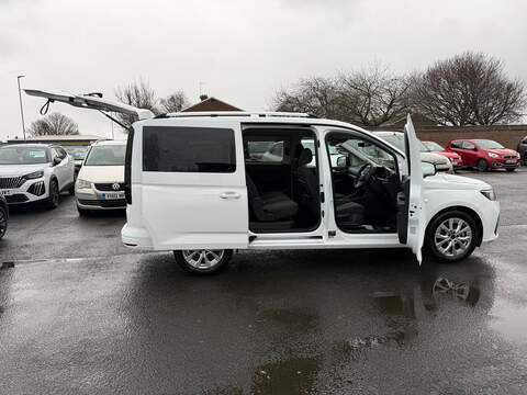 Ford Grand Tourneo Connect 2.0 EcoBlue Titanium DCT Euro 6 (s/s) 5dr - U79869