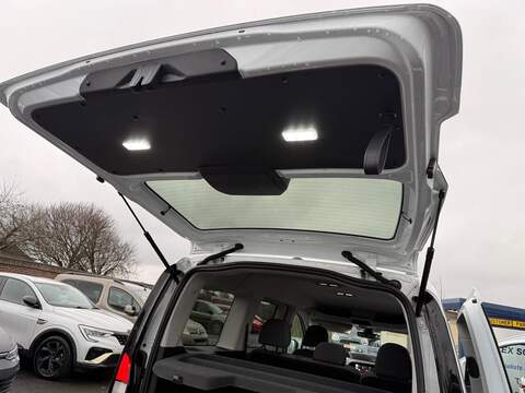 Ford Grand Tourneo Connect 2.0 EcoBlue Titanium DCT Euro 6 (s/s) 5dr - U79869