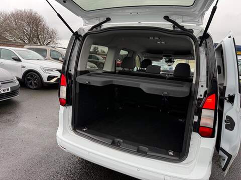 Ford Grand Tourneo Connect 2.0 EcoBlue Titanium DCT Euro 6 (s/s) 5dr - U79869