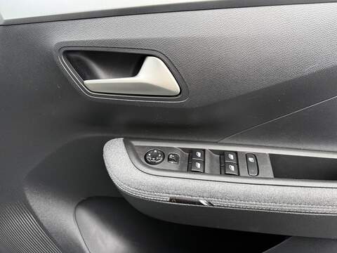 Vauxhall Frontera 1.2 Hybrid GS e-DCT Euro 6 (s/s) 5dr - U79870