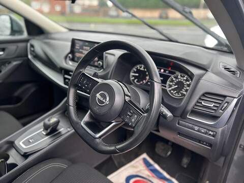 Nissan Qashqai 1.3 DIG-T MHEV Acenta Premium XTRON Euro 6 (s/s) 5dr - U79872