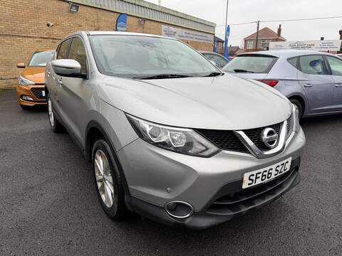 Nissan Qashqai Qashqai Tekna SUV 1 Manual Diesel