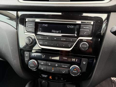 Nissan Qashqai 1.5 dCi Acenta 2WD Euro 6 (s/s) 5dr - U79880