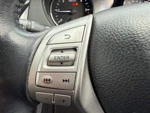 Nissan Qashqai 1.5 dCi Acenta 2WD Euro 6 (s/s) 5dr - U79880