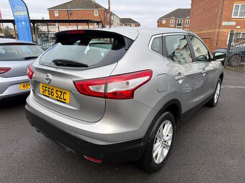Nissan Qashqai 1.5 dCi Acenta 2WD Euro 6 (s/s) 5dr - U79880