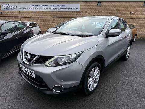 Nissan Qashqai Juke N-Connecta SUV 1 Manual Petrol