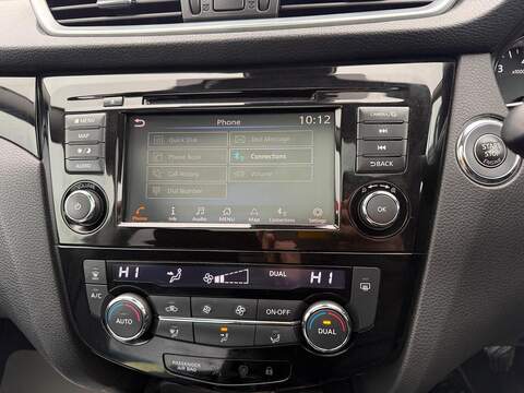 Nissan Qashqai DIG-T N-Connecta SUV 1.3 Manual Petrol - U79884