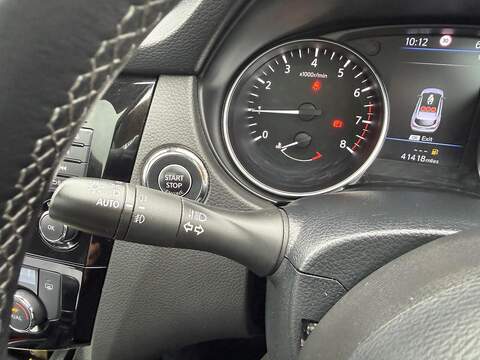 Nissan Qashqai DIG-T N-Connecta SUV 1.3 Manual Petrol - U79884