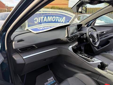 Peugeot 5008 1.2 PureTech Allure Premium + EAT Euro 6 (s/s) 5dr - U79886