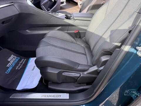 Peugeot 5008 1.2 PureTech Allure Premium + EAT Euro 6 (s/s) 5dr - U79886