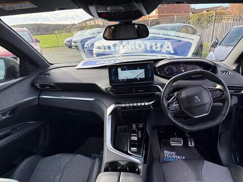 Peugeot 5008 1.2 PureTech Allure Premium + EAT Euro 6 (s/s) 5dr - U79886