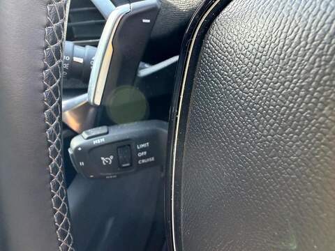 Peugeot 5008 1.2 PureTech Allure Premium + EAT Euro 6 (s/s) 5dr - U79886