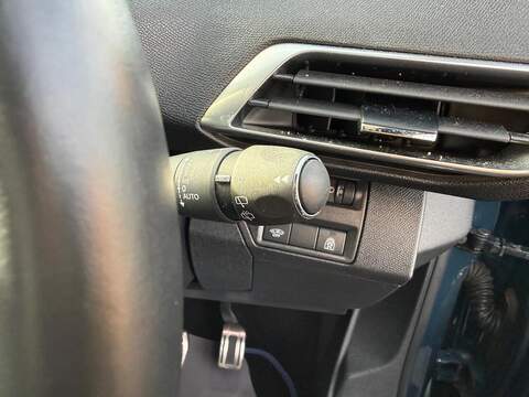 Peugeot 5008 1.2 PureTech Allure Premium + EAT Euro 6 (s/s) 5dr - U79886